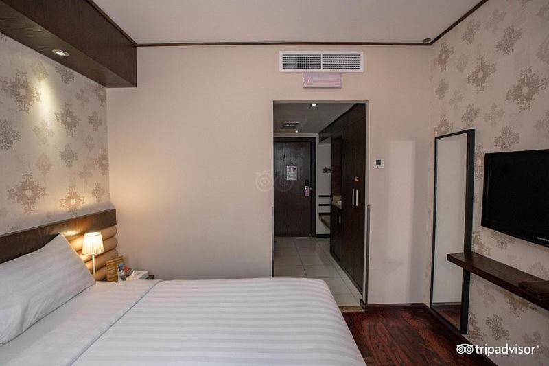 Mark Inn Hotel Deira Dubai Exteriör bild