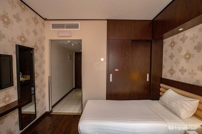 Mark Inn Hotel Deira Dubai Exteriör bild